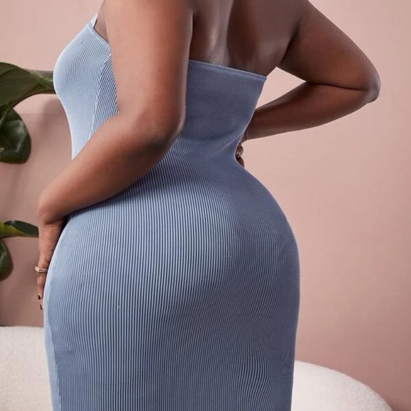 PLUS Halter neck ribbed bodycon - Picture 4 of 5